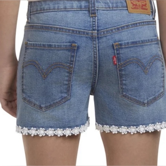 NWT Levi's Youth Girl’s Denim Jean Shorts Daisy Lace Detail Adjustable Waist Mid - Picture 2 of 8